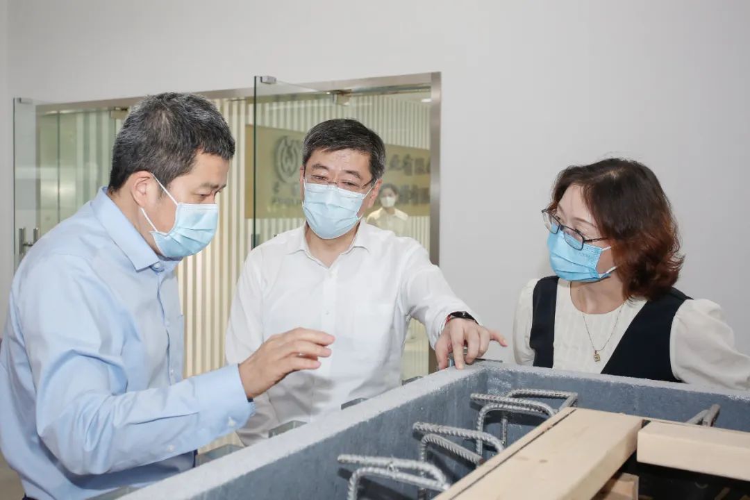 傾聽企業(yè)訴求，共謀發(fā)展良策——金山區(qū)委書記劉健深入新型建筑材料制造企業(yè)開展調(diào)查研究